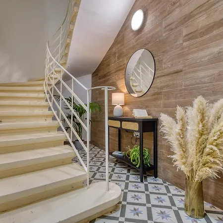 Private With Shared Kitchen At The New Casa Vittoria By Sf Homes Apartment