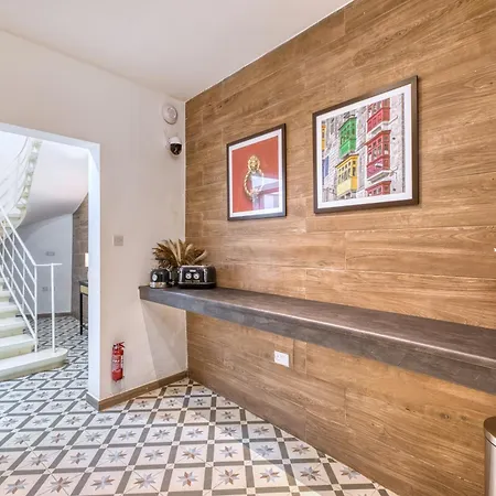 Private With Shared Kitchen At The New Casa Vittoria By Sf Homes Apartment